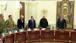 Украина интиқоли молу коло дар минтақаи низоъ дар Донбасро мутаваққиф кард.