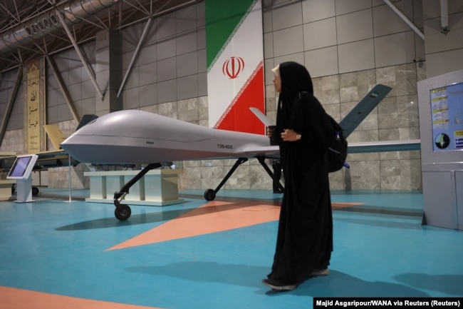 Иранский беспилотник в Музее Воздушно-космических сил Корпуса стражей исламской революции (КСИР) в Тегеране, Иран, 12 ноября 2025 года