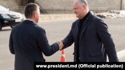 Президент Молдовы Игорь Додон и лидер Приднестровья Вадим Красносельский (слева), 4 ноября 2019-го