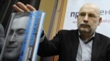 Борис Акунин на презентации книги Михаила Ходорковского