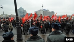 Митинги коммунистов - из самых многочисленных в Санкт-Петербурге.