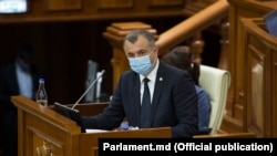 Prime Minister Ion Chicu in Parliament 