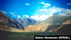 Кыргызстан, Сары-Жаз өрөөнү. Иллюстрациялык сүрөт.
