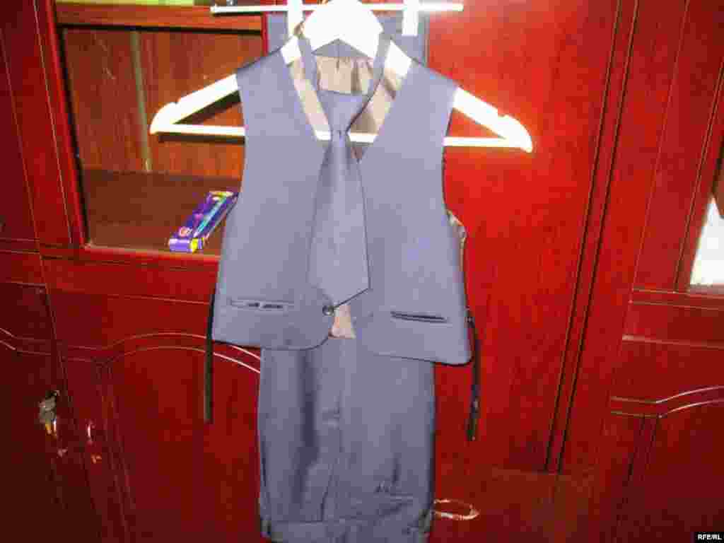 Нахустин гимназияи хусусӣ #10