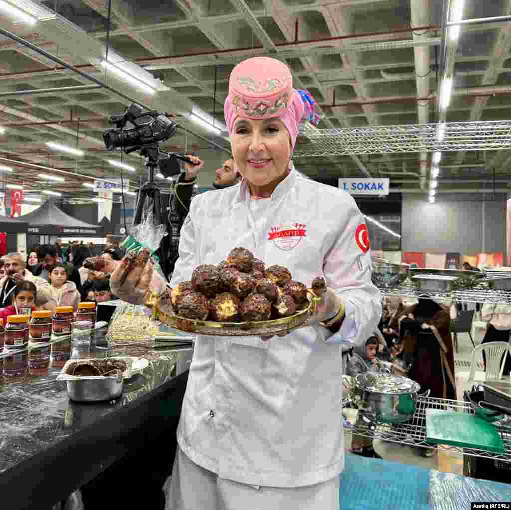 Резедә Хөсәинова һәм шоколадлы чәкчәк