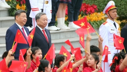 Пэрис Хилтонмен әдемі секс-видео