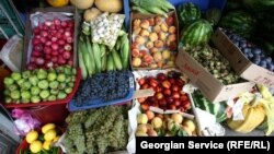 Georgia -- vegetable and fruit market, food.