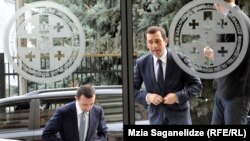В Грузии не утихает скандал из-за отставки Ираклия Аласания с поста вице-премьера