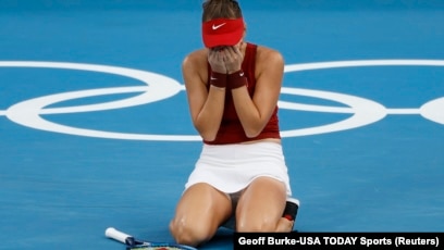Теннисистка после игры