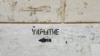Указатель к бомбоубежищу, Феодосия