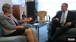 UNESCO Director-General Irina Bokova (left) meets with Russian Foreign Minister Sergei Lavrov as part of the 38th session of the UNESCO General Conference in Paris on November 6.