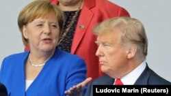 Германия канцлері Ангела Меркель мен АҚШ президенті Дональд Трамп. Брюссель, 11 шілде 2018 жыл.