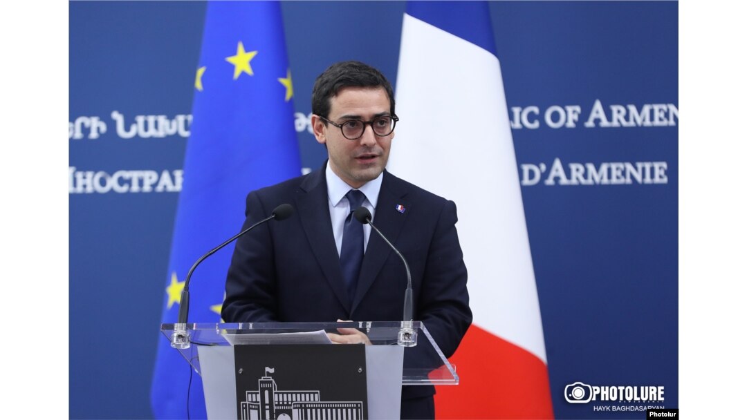 Stephane Sejourne a fost consilierul președintelui francez Emmanuel Macron, înainte de a se alătura guvernului.