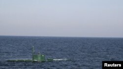 Һормуз бугазында Иран хәрби күнегүләр үткәрә. 27 декабрь 2011