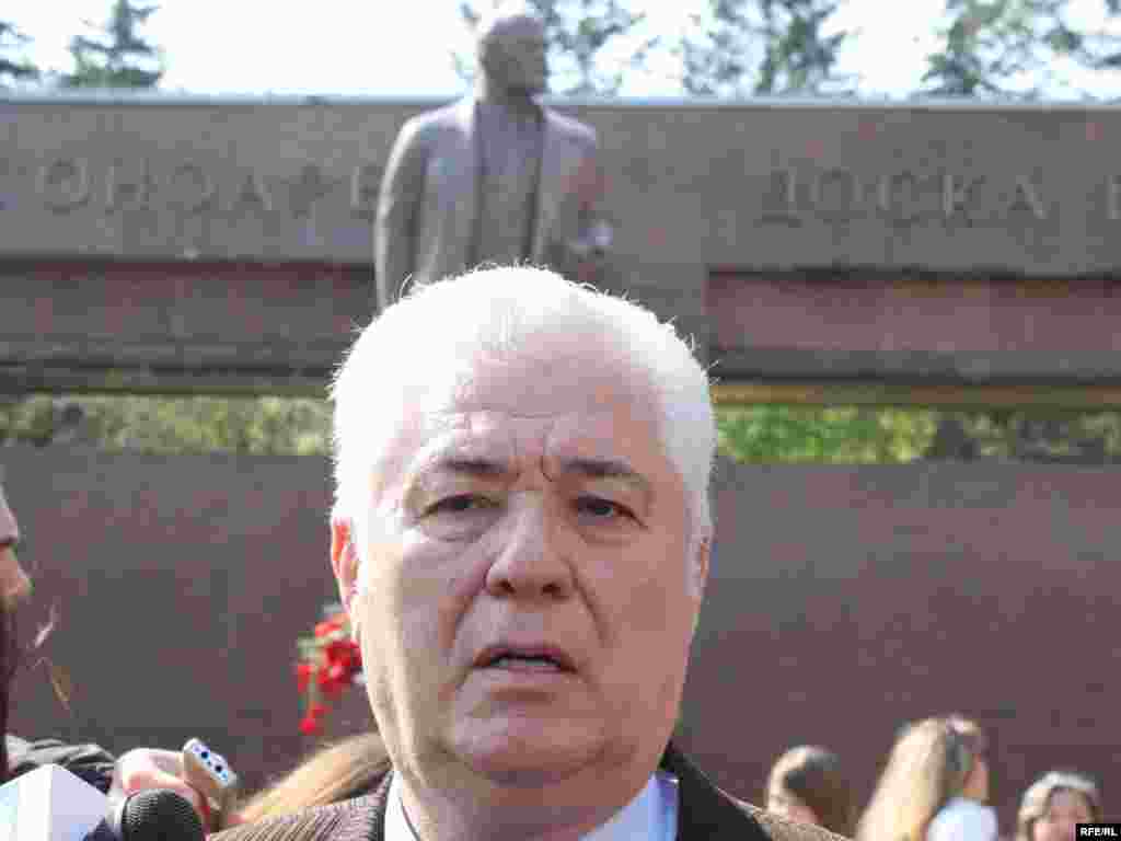 Ilustrul înaintaș și nu mai puțin ilustrul epigon