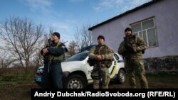 Українські військові поблизу міста Золоте на Луганщині
