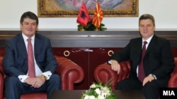 Средба на претседателите на Македонија и Албанија Ѓорге Иванов и Бамир Топи.