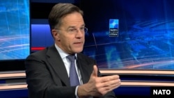 Secretarul general al NATO, Mark Rutte, în interviu cu Europa Liberă, la sediul alianței din Bruxelles, pe 24 noiembrie 2025 