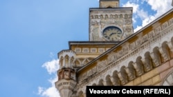 Clădirea Primăriei Chișinău urmează să fie reparată doar pe exterior, fiind restaurate fațada, acoperișul și ceasul din turn.