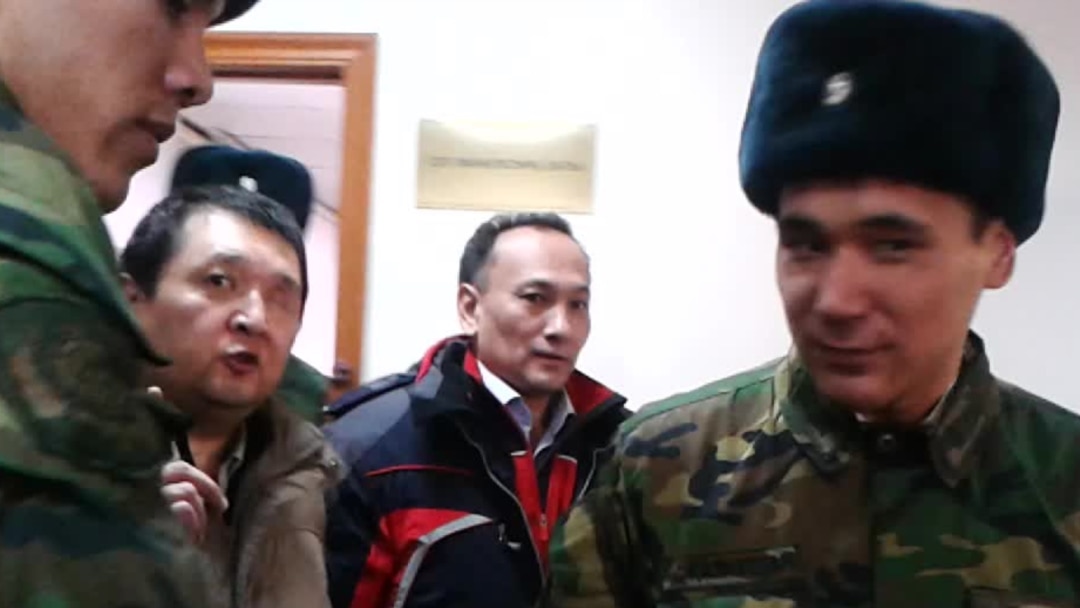 Света Букина шынымен жалаңаш.