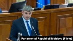 Ministrul Culturii, Cristian Jardan, vorbind la ședința parlamentului, 13 noiembrie 2025