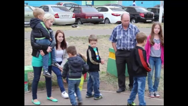 Түбән Камада сигез балалы гаилә уку елына әзерләнә