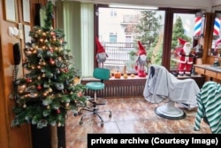 Барбэршоп, у якім працуе Алесь. Фота з прыватнага архіву