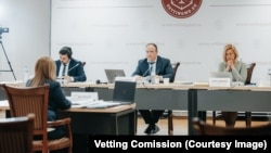 Membrii comisiei vetting audiază o judecătoare de la Curtea de Apel Centru.