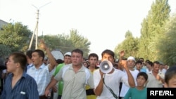 Религиозные организации в Кыргызстане все больше пополняются за счет безработной молодежи