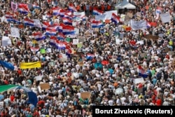Protest u Zagrebu zbog ilegalno odloženog opasnog otpada.
