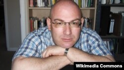 Андерграунд, криминал и фашизм