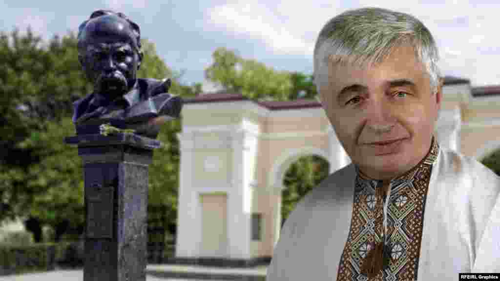 У 1997 році мер Калуша Роман Сушко передав пам&#39;ятник у Сімферополь