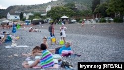 Пляж в кримському селищі Рибаче, ілюстративне фото