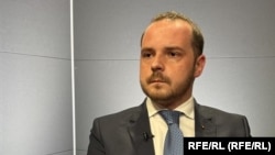 Ministrul Sănătății, Alexandru Rogobete, în studioul Europa Liberă Romania.