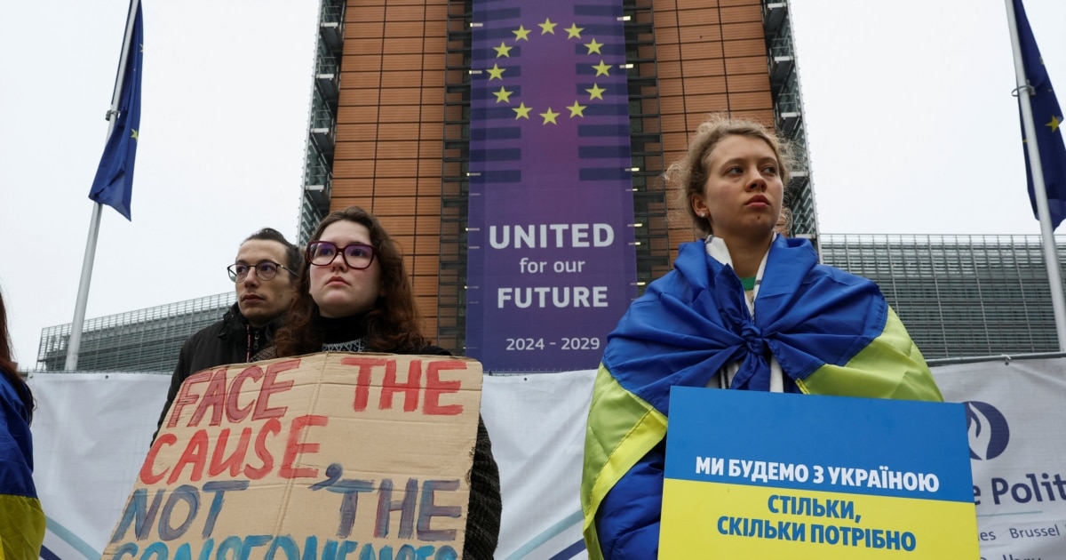 Liderët e BE së mblidhen për financimin e Ukrainës  teksa Moska e Kievi shkëmbejnë sulme