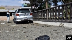 Последствия взрыва в городе Айбак, центре провинции Саманган