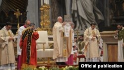 Vatican - Pope Francis holds a Holy Mass in St. Peter's Basilica dedicated to the centenary of the Armenian genocide, 12Apr,2015.