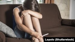 U Slavoniji se bilježi pojačani odlazak djevojaka i žena u Srbiju na pobačaj