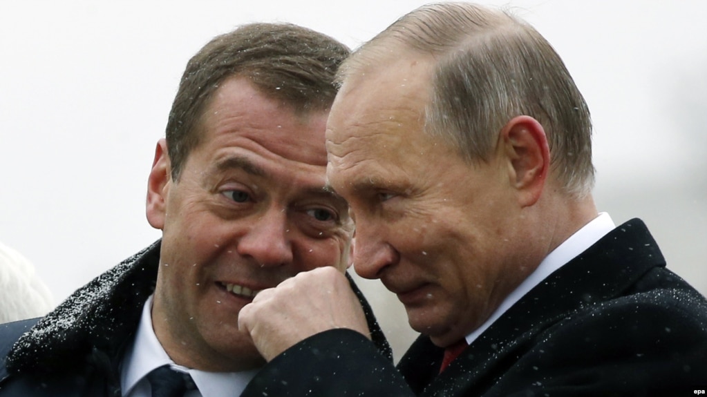 Президент Владимир Путин и председатель правительства Дмитрий Медведев 