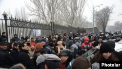 Armenia - Activists demonstrate outside the parliament building in Yerevan against a controversial Russian-Armenian gas agreement, 23Dec2013.