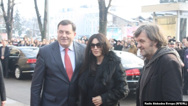 Milorad Dodik sa Monikom Beluči i Emirom Kusturicom, Banjaluka, januar 2013.