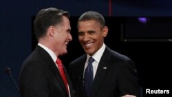 Mitt Romney dhe Brack Obama para fillimit të debatit televiziv