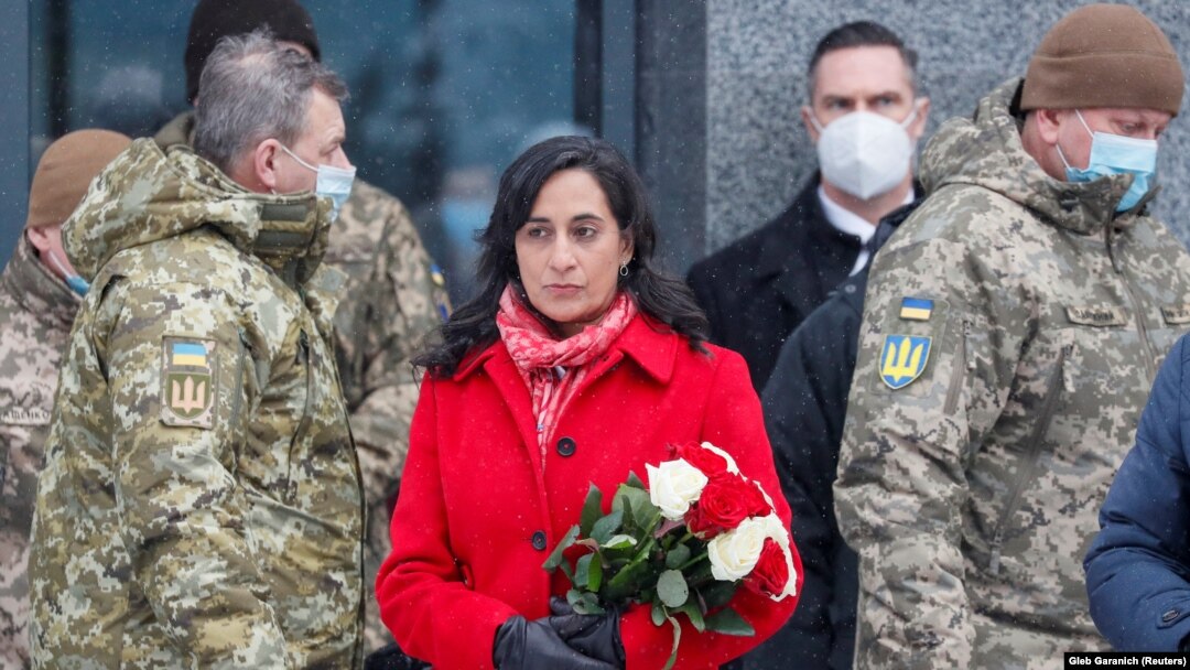 Міністр національної оборони Канади Аніта Ананд заявила, що допомога сприятиме збереженню суверенітету України перед загрозою агресії Росії