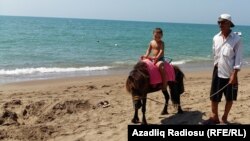 Azerbaijan -- Baku beaches, 17Aug2016