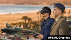 Реклама "Сталинских соколов" и пляж в Санта-Монике, Калифорния, США, коллаж