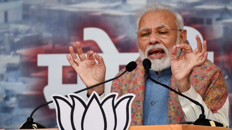 Премиерот Моди апелира за смиреност на протестите во Индија