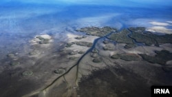 سفیدرود با طول ۷۶۵ کیلومتر دومین رود بلند ایران و طولانی‌ترین و پرآب‌ترین رود گیلان است