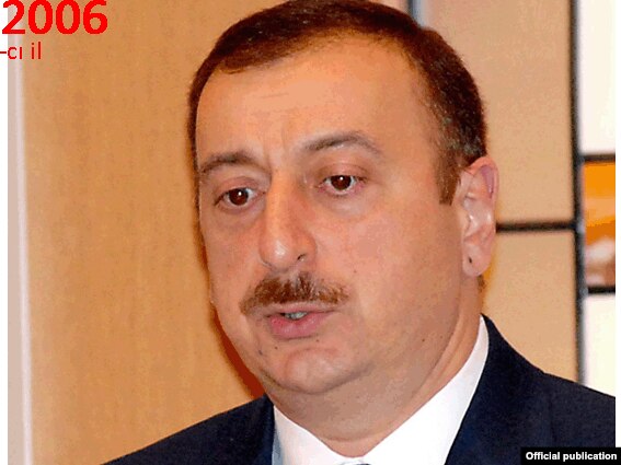 İlham Əliyev &ndash; Azərbaycan prezidenti 2003-cü ildən hakimiyyət başındadır. 2008-ci ildə 2-ci, 2013-cü ildə 3-cü dəfə prezident vəzifəsinə seçilib. Prezidentlik müddəti 5 ildir. İlham Əliyevin hakimiyyəti illərində Konstitusiya dəyişdirilərək bir nəfərin 2 dəfədən çox prezident seçilməsinə qoyulmuş məhdudiyyət aradan qaldırılıb. Mövcud Konstitusiya ilə İlham Əliyev bundan sonrakı dövrlər üçün də istədiyi qədər prezident seçkilərində namizədliyini irəli sürə bilər.&nbsp; 