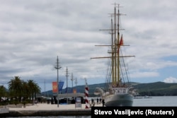 Brod "Jadran" u Tivtu.
