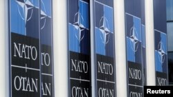 Fotografi e realizuar në selinë e NATO-s në Bruksel. 